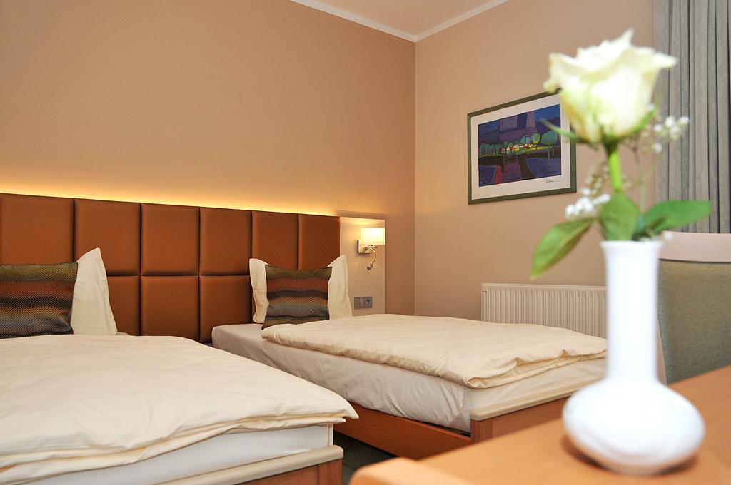 Hotel Friesen Werdau Ngoại thất bức ảnh